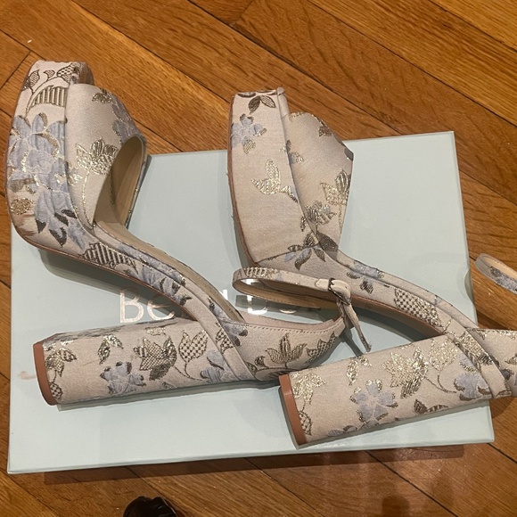 Bella Belle Catarina Blue & Silver Jacquard Platform Sandals, US Size 7 - Picture 5 of 10